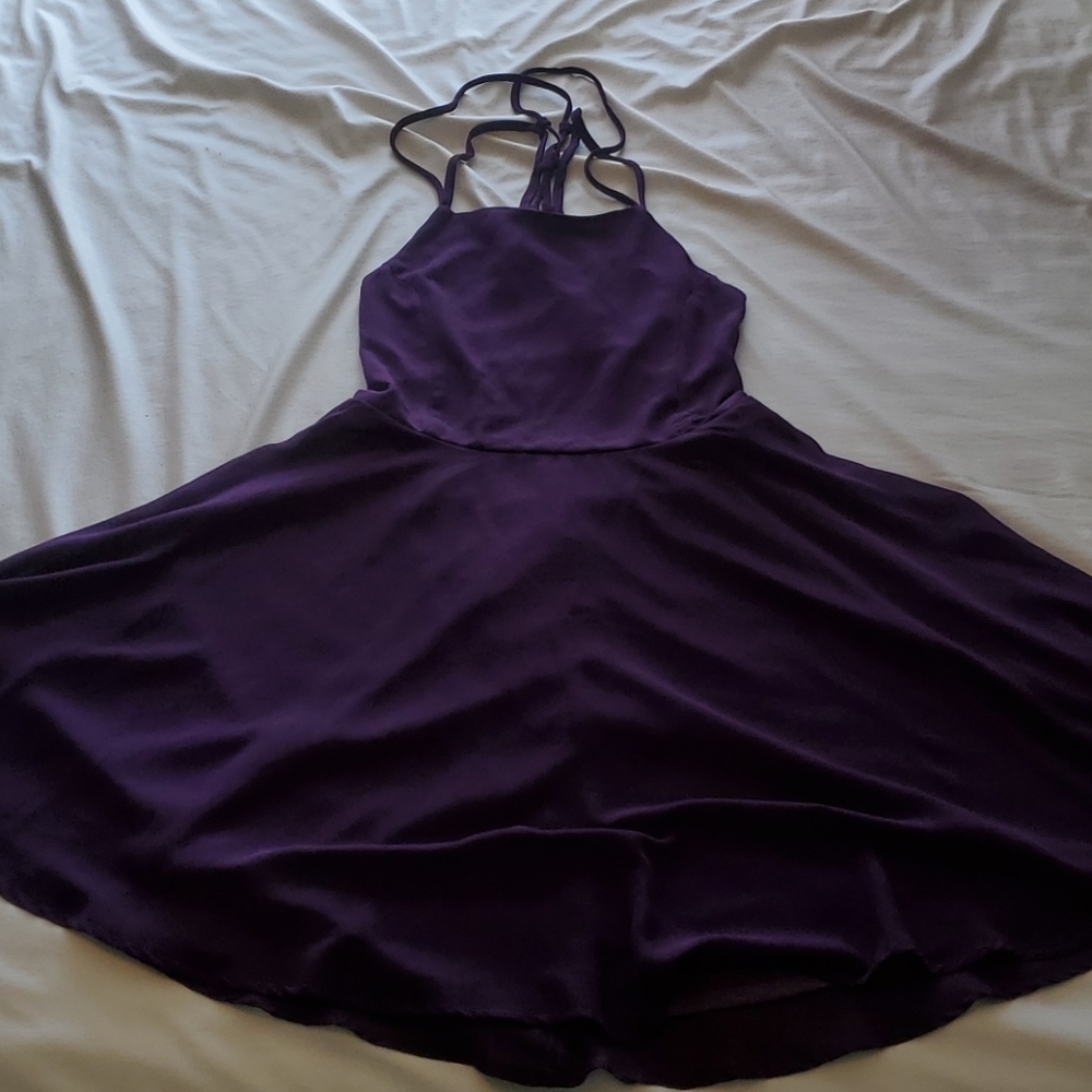 Womens formal backless dress